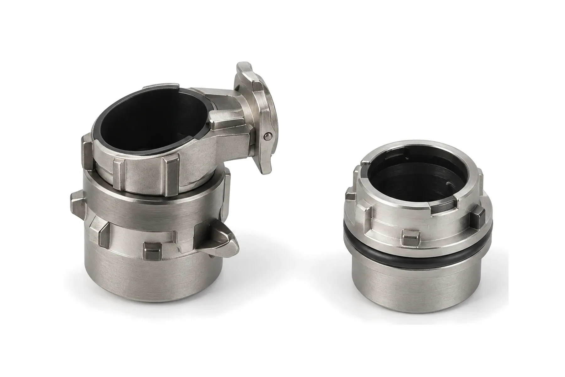 XC bayonet circular plug and receptacle with hyperboloid contacts