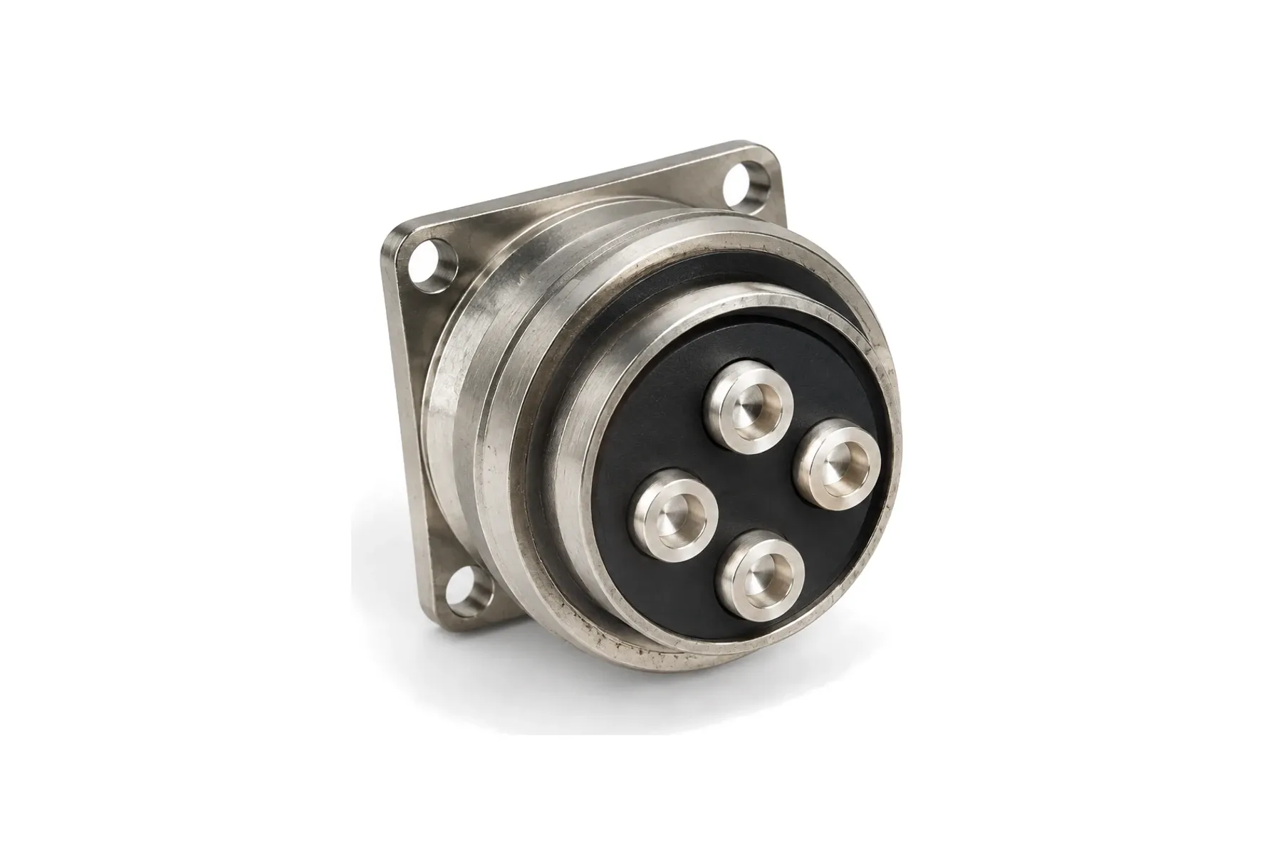 XCD bayonet power plug and receptacles with large power contacts